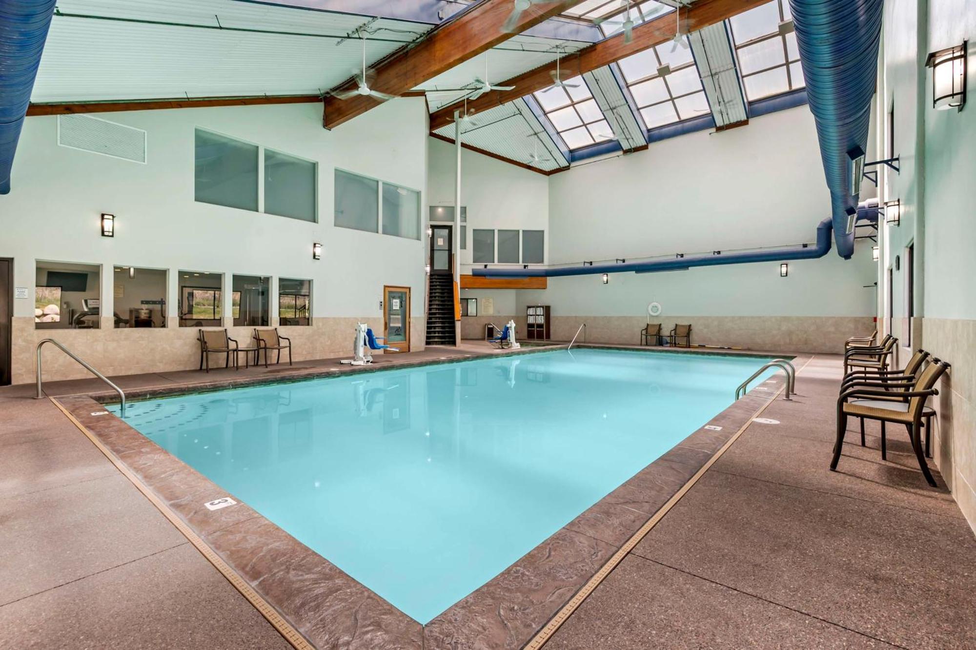 Best Western Plus Eagle Vail Airport Ngoại thất bức ảnh