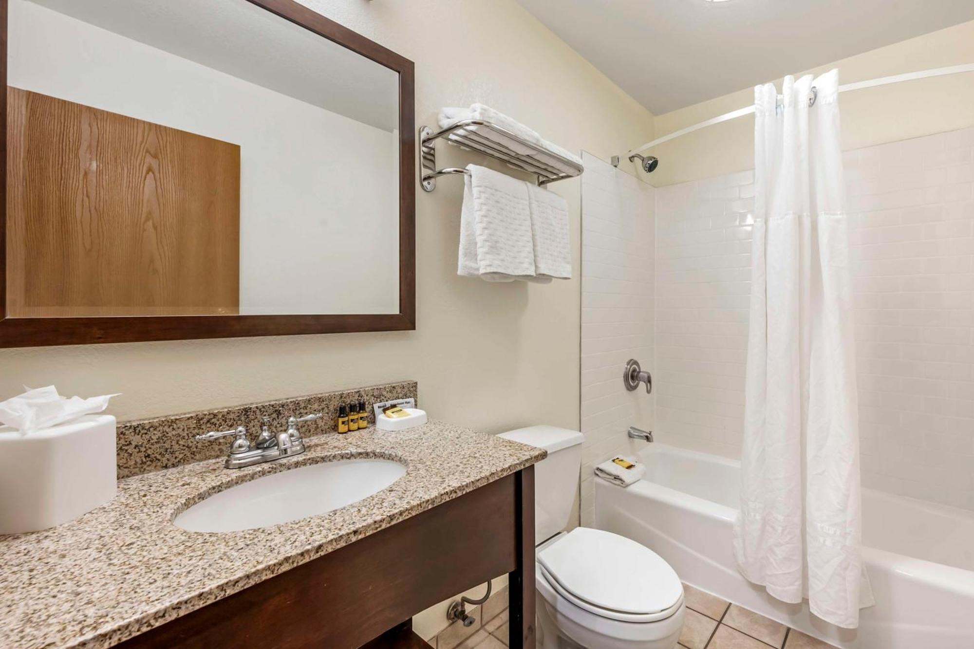 Best Western Plus Eagle Vail Airport Ngoại thất bức ảnh