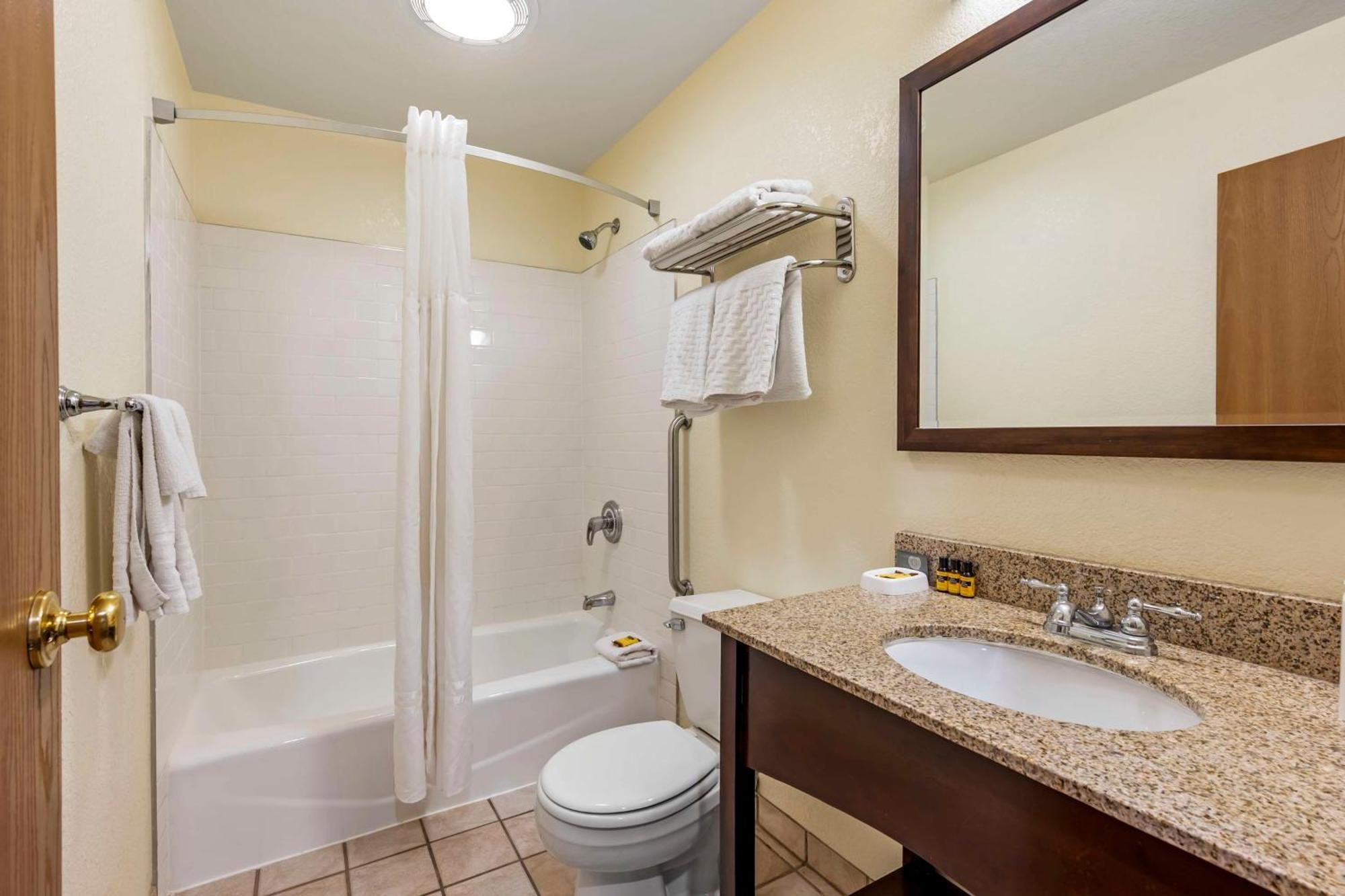 Best Western Plus Eagle Vail Airport Ngoại thất bức ảnh