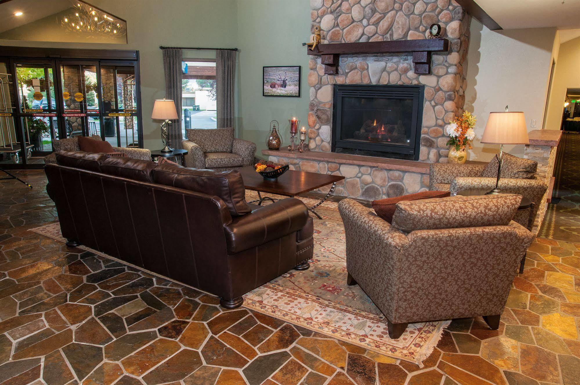Best Western Plus Eagle Vail Airport Ngoại thất bức ảnh